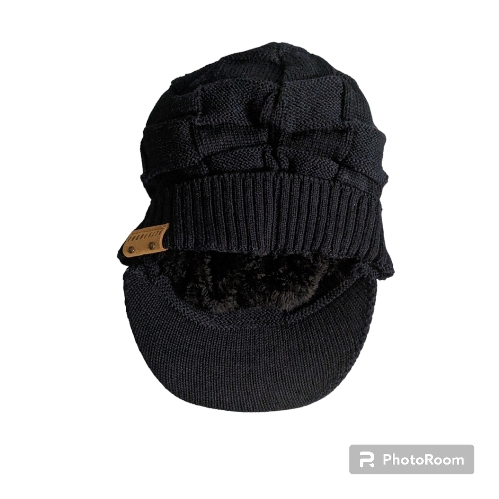 Beanie, Knitted, Fleece Hat. NWT. - Picture 3 of 7
